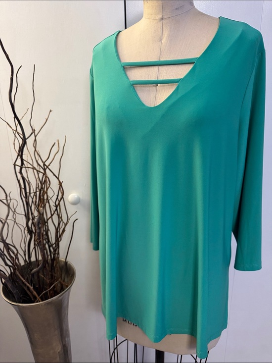 Slinky Brand Tops - Slinky Brand Apple green Double-Strap V-Neck Long Sleeve Top